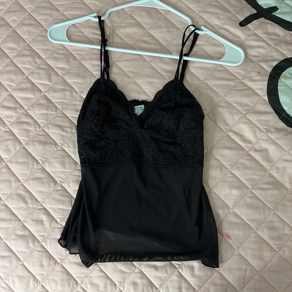 Vassarette Black Lace Top